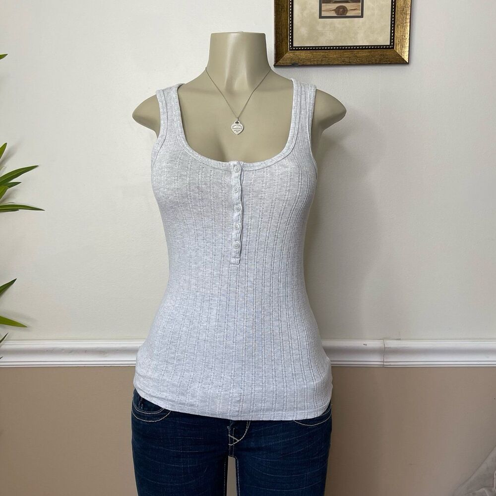 GAP Women’s Ribbed Heather Grey Button Front Tank Top